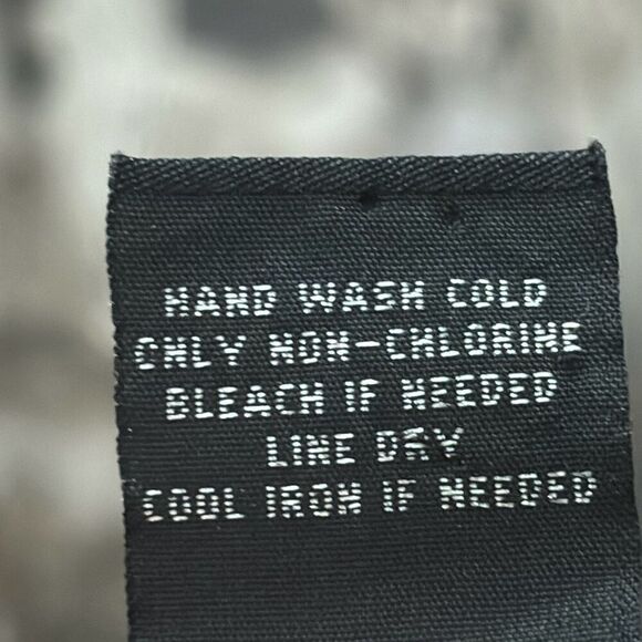 Extra Large neutral semi-sheer paisley & medallion print gray, brown, beige - Picture 7 of 9